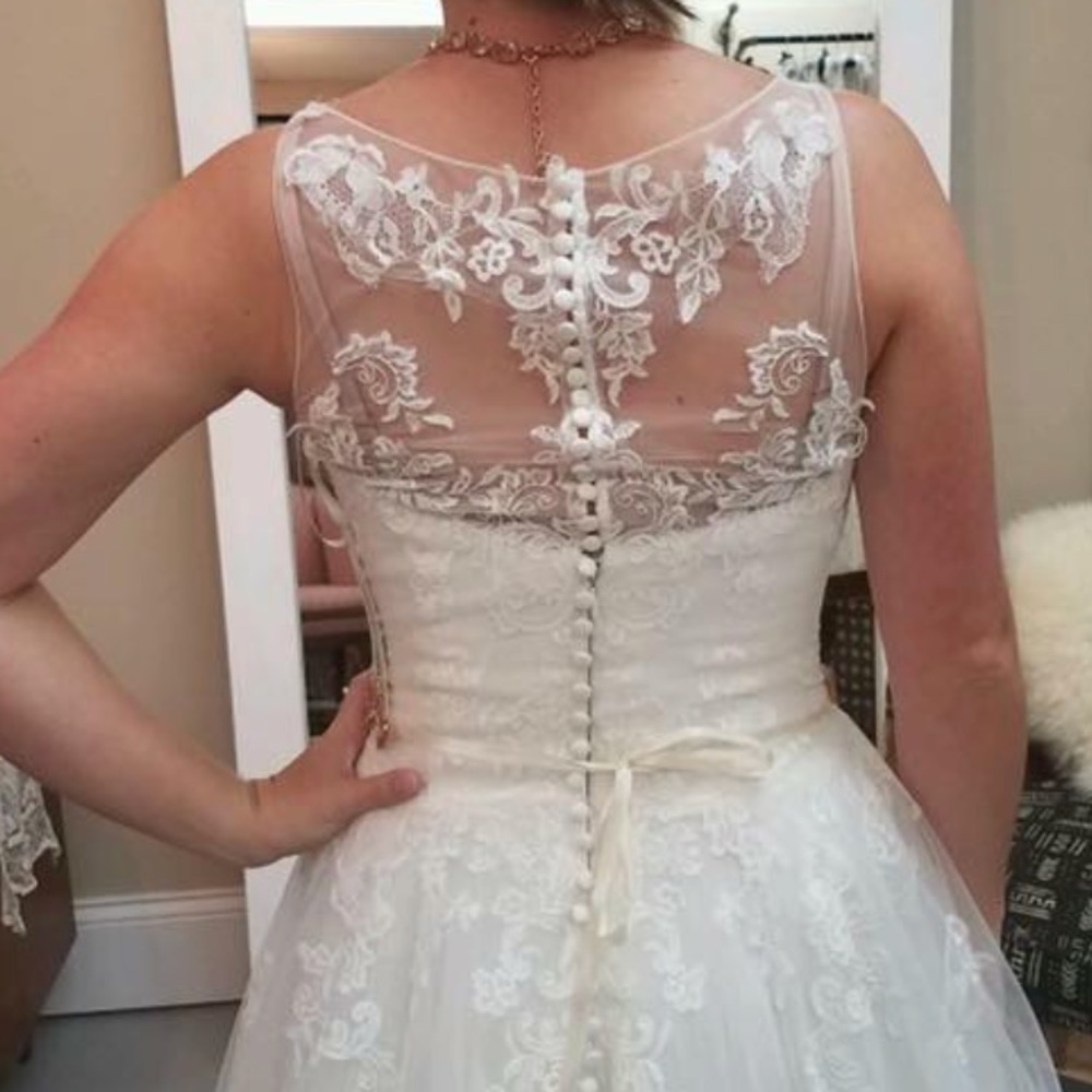 Pronovious Wedding Dress Bridal Size 12 - Picture 2 of 4